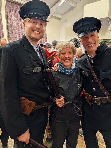 PXL_20251114_223055204