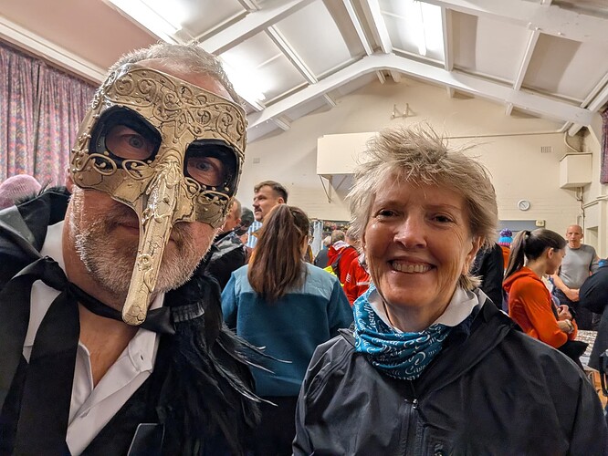 PXL_20251114_222810590